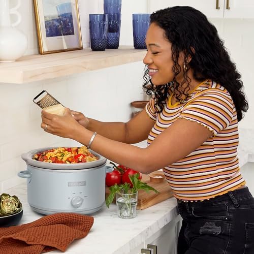 Crock-Pot 4.5 Quart Manual Slow Cooker – Macaroon Blue Classic C6B57